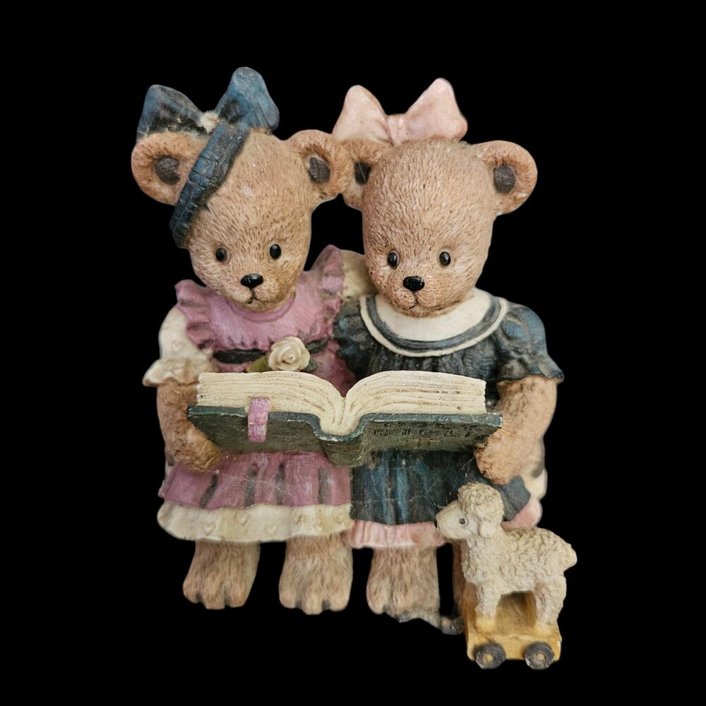Youngs Berry Hill Bears Sharing The World Figurine Teddy Bears Reading Book